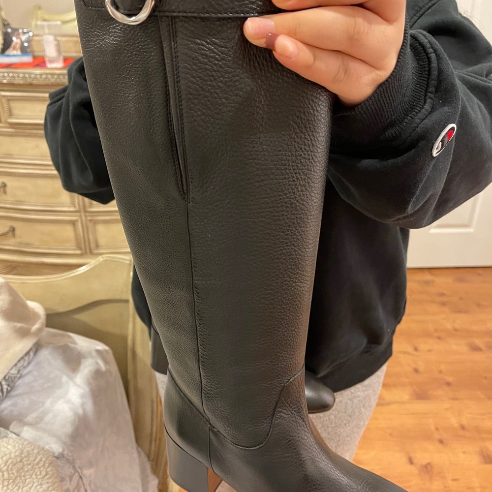 New boots - Picture 2 of 10